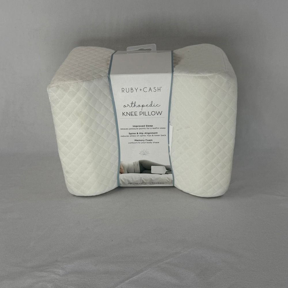 Ruby + Cash Orthopedic Knee Pillow Memory Foam White Quilted New